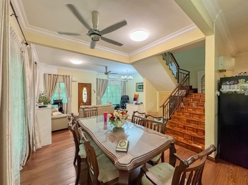 Seksyen 9, Bandar Baru Bangi untuk Untuk Dijual - RM 1,050,000, Mac 2026 - Living Room - PropertyGuru.com.my