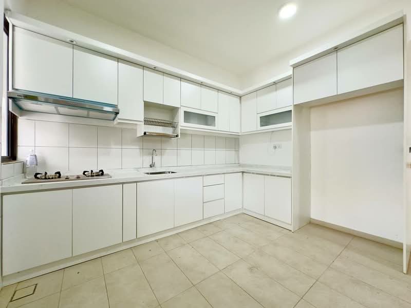 Setia Warisan Tropika (phase 3a) untuk Untuk Dijual - RM 670,000, Mac 2026 - Kitchen - PropertyGuru.com.my