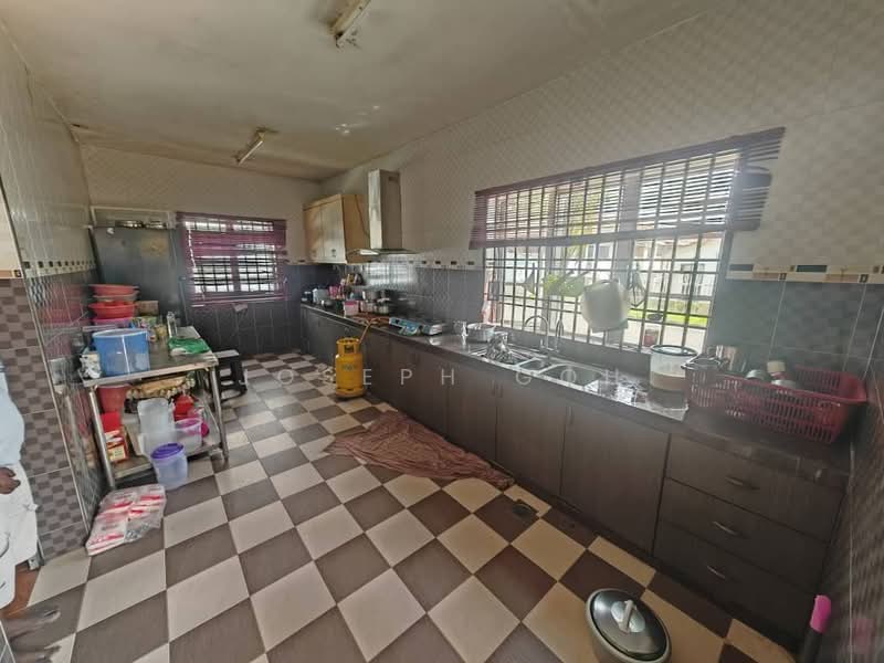 1-storey Terraced House for Sale in Taman Putri Kulai (Kulai) - Joseph Goh - Kitchen - PropertyGuru.com.my