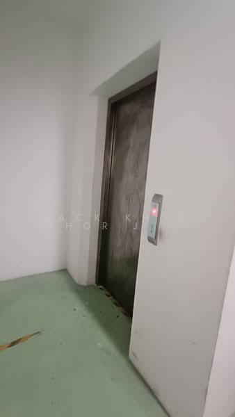 Shop for Rent in Setia Alam (Selangor) - Jack Khor Phor Jiing - Corridor - PropertyGuru.com.my