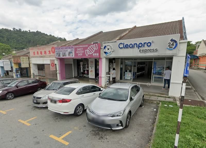 Shop for Sale in Subang Jaya (Selangor) - Wayne Chong - Exterior - PropertyGuru.com.my