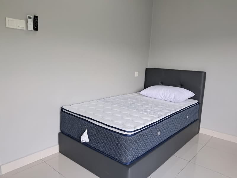 D'Zone Condominium untuk Untuk Disewa - RM 1,800 /bulan, Mac 2026 - Bedroom 3 - PropertyGuru.com.my