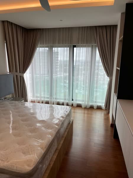 Molek Pine 4 untuk Untuk Disewa - RM 6,300 /bulan, Mac 2026 - Bedroom - PropertyGuru.com.my