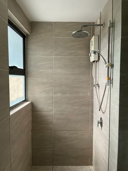 Servis Apartment untuk Disewa di Maisson - Serena Lee - Bathroom - PropertyGuru.com.my