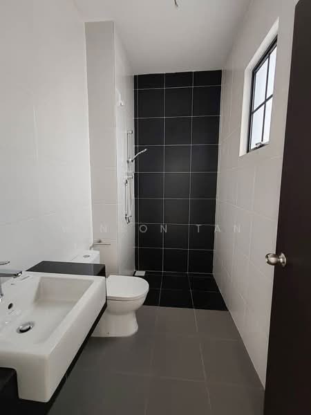 2-storey Terraced House for Sale in Eco Botanic (Iskandar Puteri (Nusajaya)) - Winson Tan - Bathroom - PropertyGuru.com.my