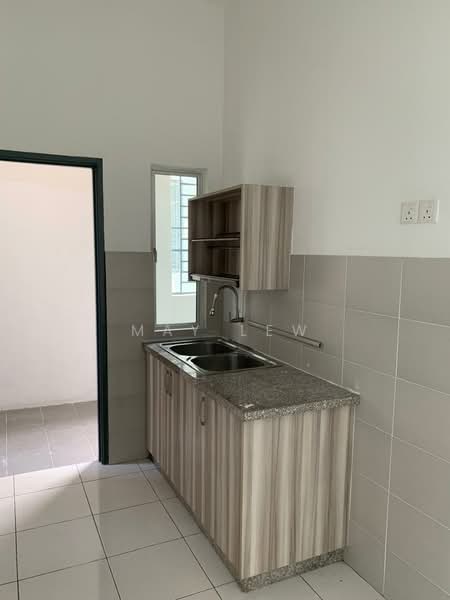 Suria Residence untuk Untuk Disewa - RM 1,300 /bulan, Mac 2026 - Kitchen - PropertyGuru.com.my