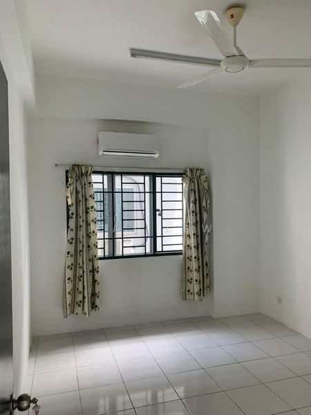 Suria Residence untuk Untuk Disewa - RM 1,300 /bulan, Mac 2026 - Interior - PropertyGuru.com.my