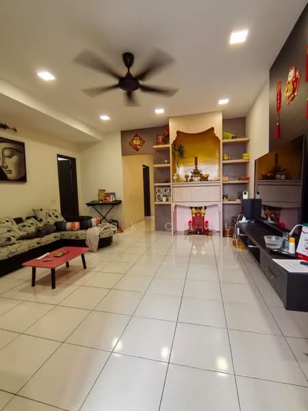 2-storey Terraced House for Sale in Setia Tropika (Johor Bahru) - Jack Chai - Living Room - PropertyGuru.com.my
