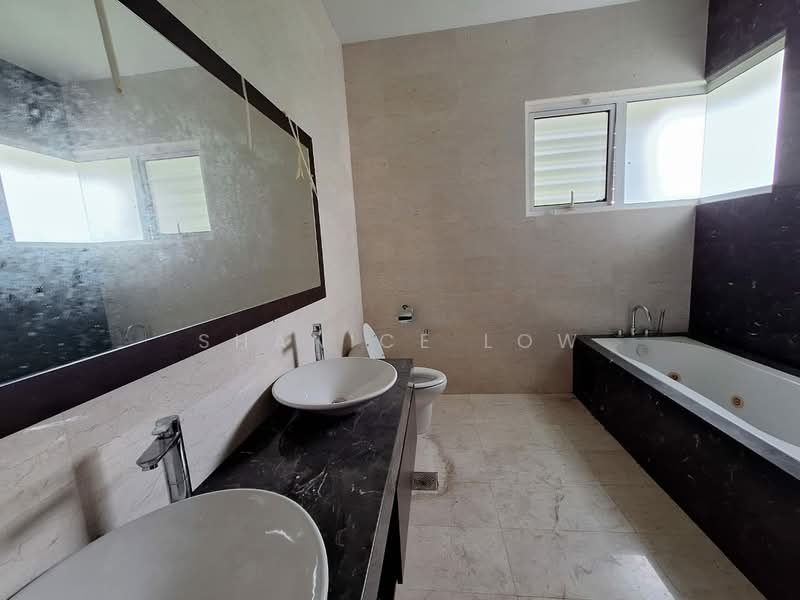 Semi-Detached House for Sale in Bandar Puteri Puchong (Puchong) - Shanice Low - Bathroom - PropertyGuru.com.my