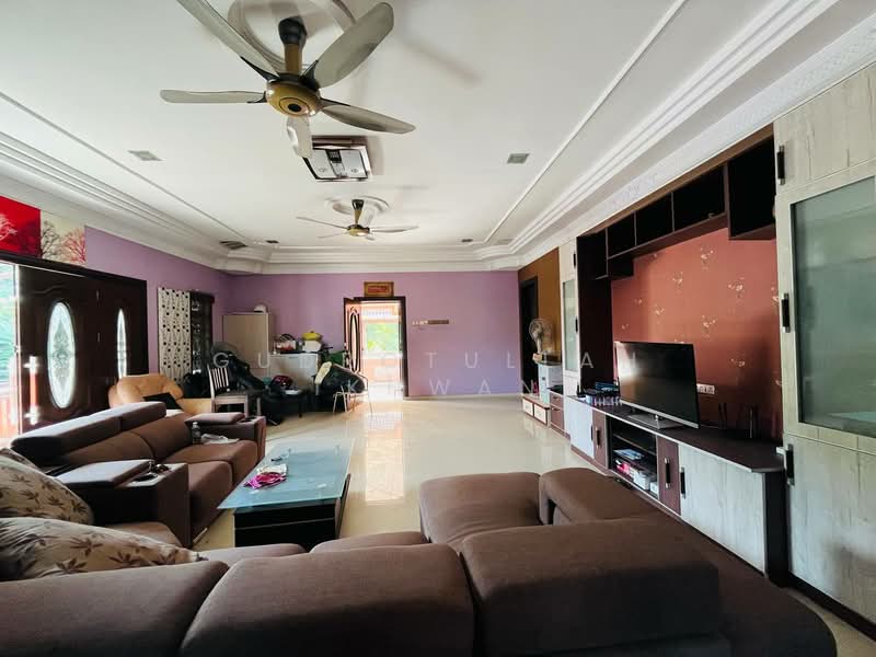 Taman Desa Sentosa, Bandar Baru Bangi untuk Untuk Dijual - RM 800,000, Mac 2026 - Living Room - PropertyGuru.com.my