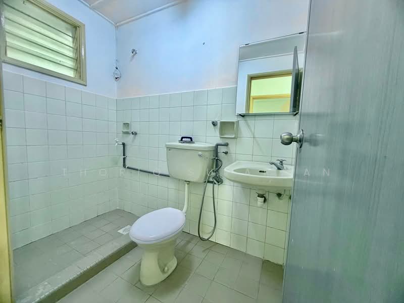 Sri Jelatek untuk Untuk Dijual - RM 368,000, Mac 2026 - Bathroom - PropertyGuru.com.my