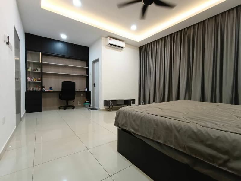 2-storey Terraced House for Sale in Taman Sutera Utama (Skudai) - Elyn Tay - Bedroom - PropertyGuru.com.my