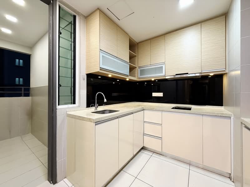 Tiara Mutiara 2 untuk Untuk Disewa - RM 1,800 /bulan, Mac 2026 - Kitchen - PropertyGuru.com.my