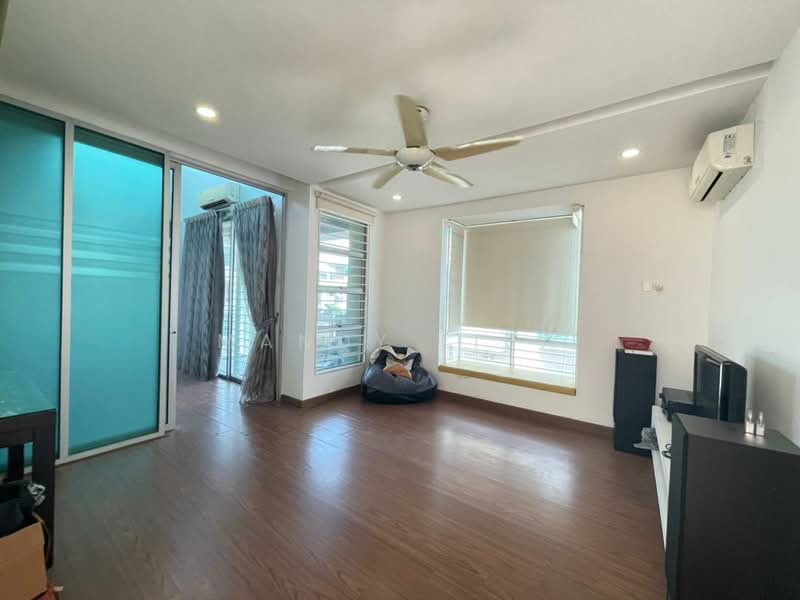 Semi-Detached House for Sale in Bukit Rahman Putra (Sungai Buloh) - Mandy Liew - PropertyGuru.com.my