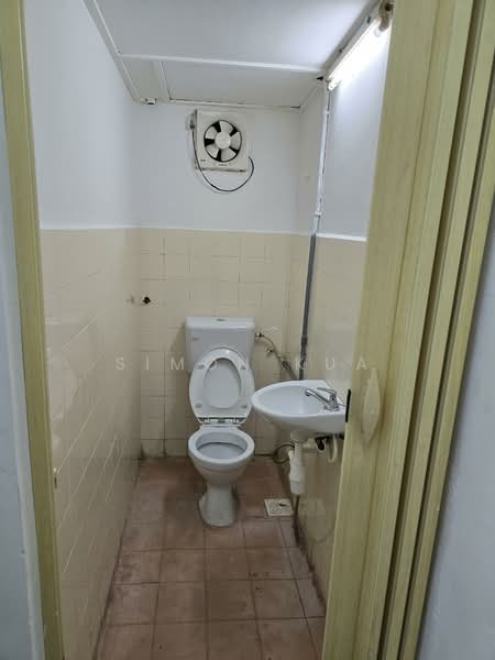 Office for Rent in Bandar Menjalara (Kuala Lumpur) - Simon Kua - Bathroom - PropertyGuru.com.my
