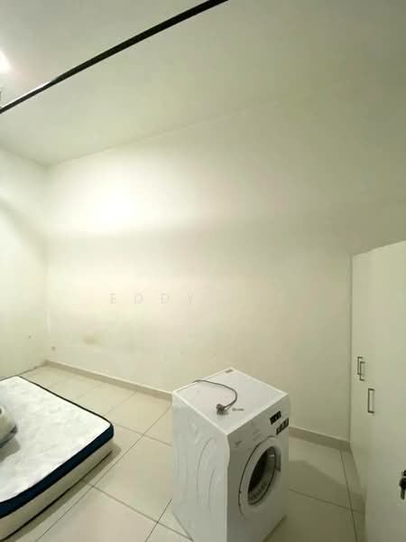 Serviced Residence @ 3 Towers untuk Untuk Disewa - RM 2,000 /bulan, Mac 2026 - Bedroom - PropertyGuru.com.my