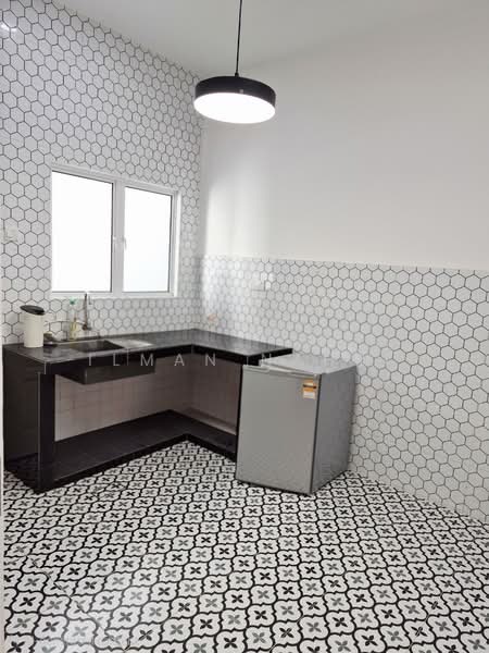 Taman Cempaka untuk Untuk Dijual - RM 750,000, Mac 2026 - Kitchen - PropertyGuru.com.my