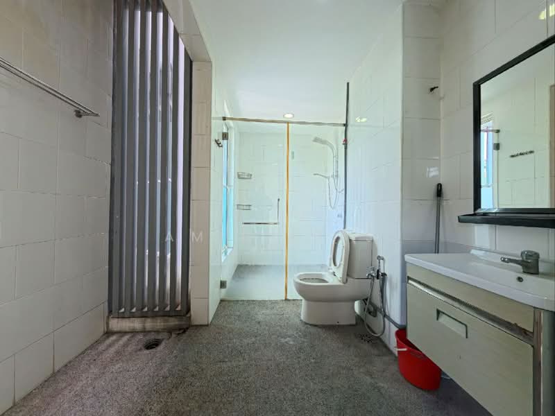 3-storey Terraced House for Sale in Bandar Teknologi Kajang (Kajang) - Amir Abas - Bathroom - PropertyGuru.com.my