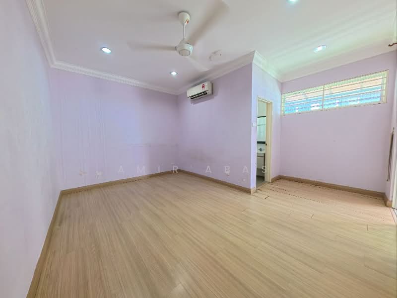 3-storey Terraced House for Sale in Bandar Teknologi Kajang (Kajang) - Amir Abas - Interior - PropertyGuru.com.my