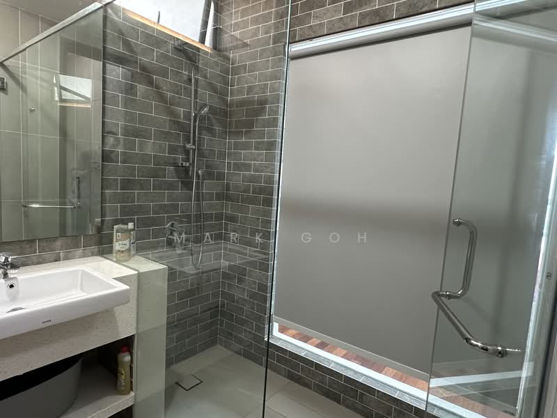 Kondominium untuk Disewa di Queens Residences Q1 @ Queens Waterfront - Mark Goh - Bathroom - PropertyGuru.com.my
