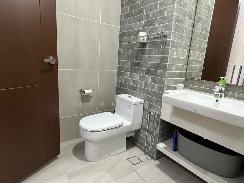 Kondominium untuk Disewa di Queens Residences Q1 @ Queens Waterfront - Mark Goh - Bathroom - PropertyGuru.com.my