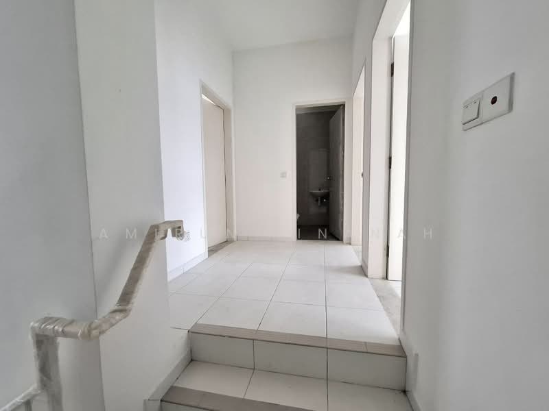 2-storey Terraced House for Sale in Shah Alam (Selangor) - Amirun Kinanah - Entrance - PropertyGuru.com.my