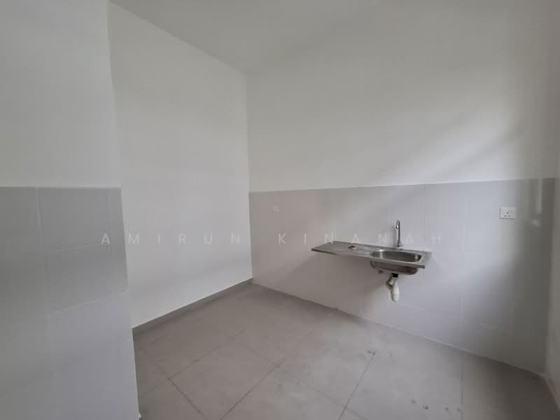 2-storey Terraced House for Sale in Shah Alam (Selangor) - Amirun Kinanah - Kitchen - PropertyGuru.com.my