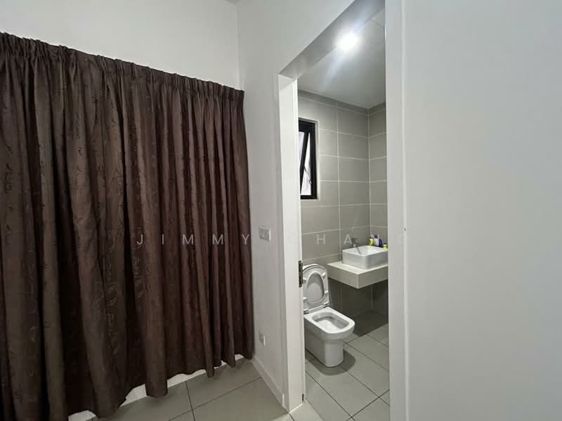 Service Residence for Sale at Le Pavillion - Jimmy Chang - Bathroom - PropertyGuru.com.my