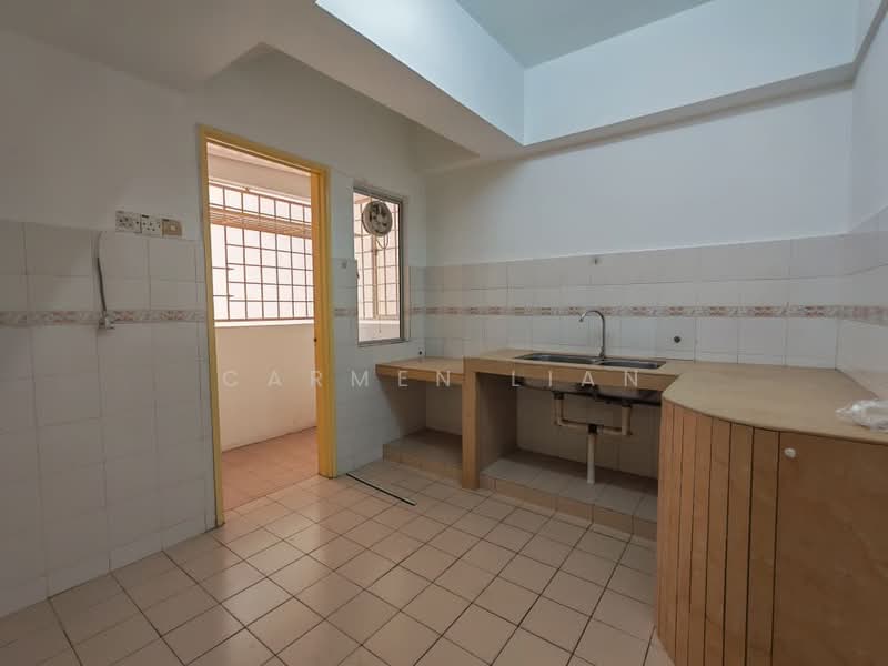 Apartment for Rent at Vista Saujana - Carmen Lian - Kitchen - PropertyGuru.com.my