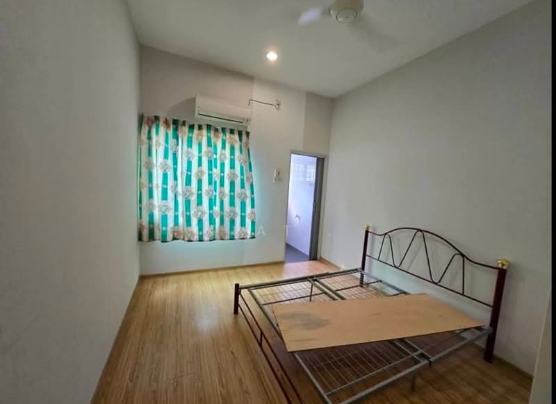 2-storey Terraced House for Sale in Ipoh (Perak) - KEAT . - Bedroom - PropertyGuru.com.my