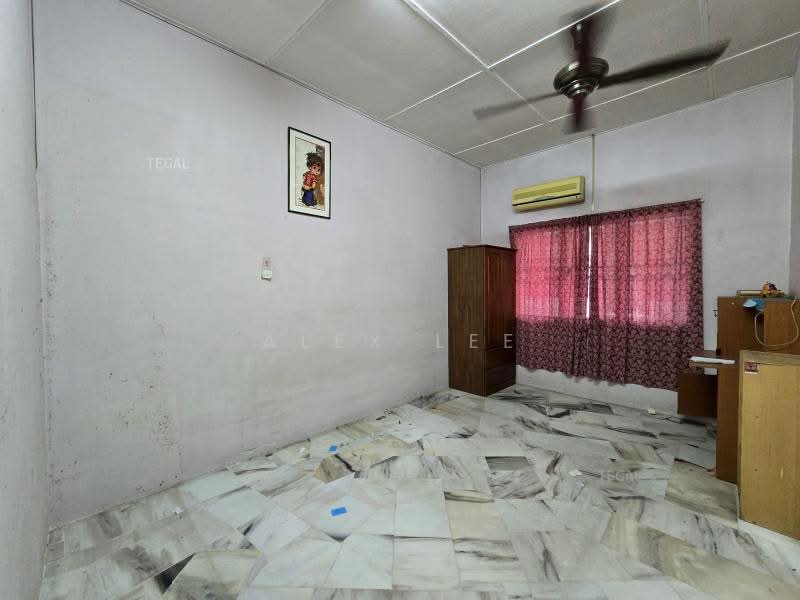 2-storey Terraced House for Sale in Klang (Selangor) - Alex Lee - Bedroom - PropertyGuru.com.my