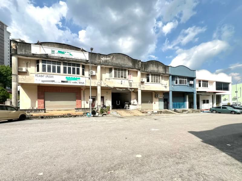 Terrace Factory for Sale in Taman Perindustrian Tago (Kepong) - Keanu Tan - Exterior - PropertyGuru.com.my