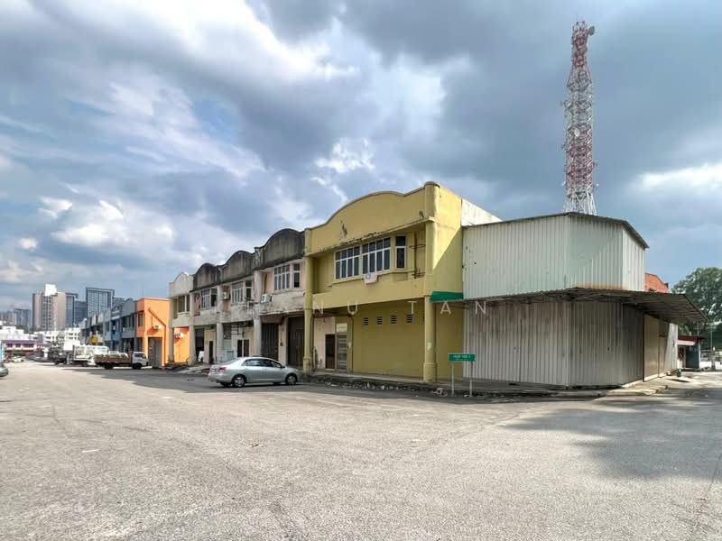 Terrace Factory for Sale in Taman Perindustrian Tago (Kepong) - Keanu Tan - Exterior - PropertyGuru.com.my
