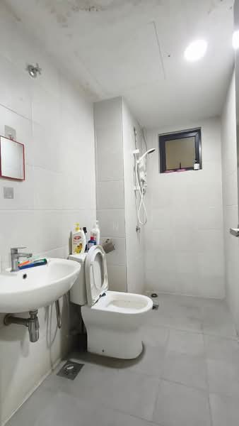 M Centura untuk Untuk Disewa - RM 1,750 /bulan, Mac 2026 - Bathroom - PropertyGuru.com.my