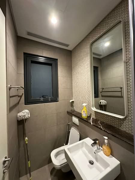 Lucentia Residences untuk Untuk Disewa - RM 5,200 /bulan, Mac 2026 - Bathroom - PropertyGuru.com.my