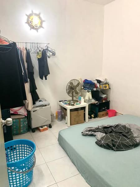 1-storey Terraced House for Sale in Taman Bestari Indah (Ulu Tiram) - Larry Ng - Bedroom - PropertyGuru.com.my