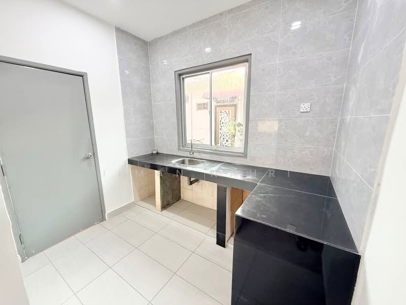 Bandar Mahkota Banting untuk Untuk Dijual - RM 318,000, Apr 2026 - Kitchen - PropertyGuru.com.my
