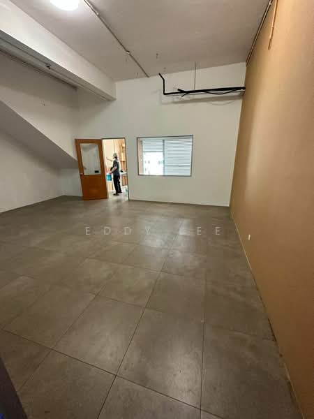 3 Storey Connaught Avenue Shop Taman Connaught Cheras untuk Untuk Dijual - RM 1,730,000, Mac 2026 - Interior - PropertyGuru.com.my