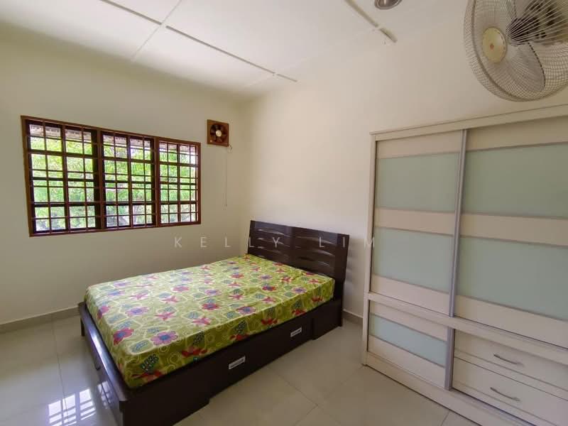 Taman Sri Muda untuk Untuk Disewa - RM 1,700 /bulan, Mac 2026 - Bedroom - PropertyGuru.com.my