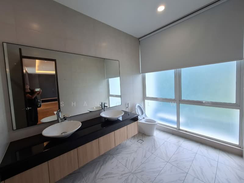 Semi-Detached House for Sale in Puchong (Selangor) - Shanice Low - Bathroom - PropertyGuru.com.my