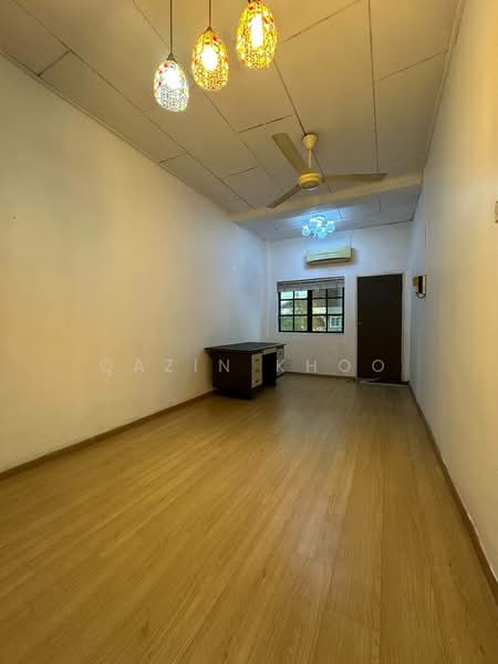 Semi-Detached House for Sale in Ipoh (Perak) - Qazin Khoo - Study - PropertyGuru.com.my