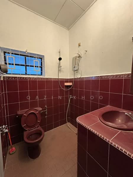 Semi-Detached House for Sale in Ipoh (Perak) - Qazin Khoo - Bathroom - PropertyGuru.com.my