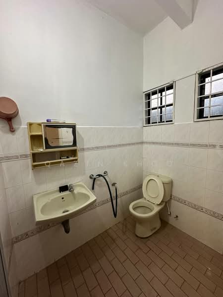 Semi-Detached House for Sale in Ipoh (Perak) - Qazin Khoo - Bathroom - PropertyGuru.com.my