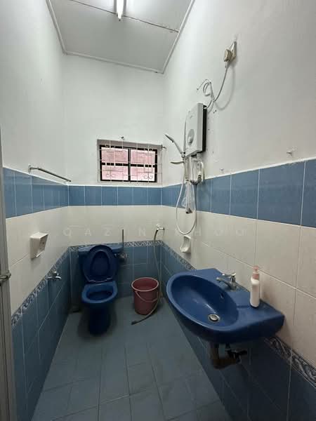Semi-Detached House for Sale in Ipoh (Perak) - Qazin Khoo - Bathroom - PropertyGuru.com.my