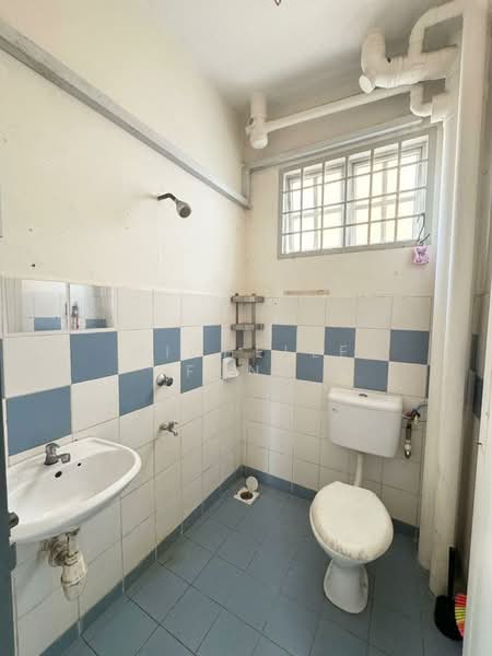 Apartment for Sale at Impian Senibong Apartment - Michelle Fong - Bathroom - PropertyGuru.com.my