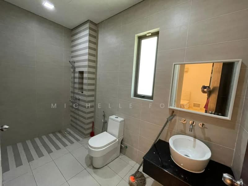 Tranquility Park @ East Ledang untuk Untuk Dijual - RM 1,800,000, Mac 2026 - Bathroom - PropertyGuru.com.my