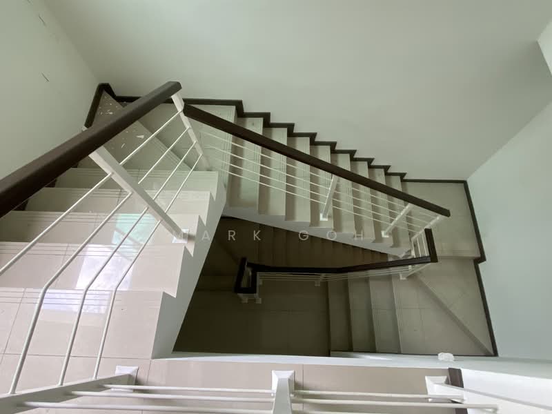 Rumah Teres 3 Tingkat untuk Dijual di Bandar Bayan Bahru (Bayan Lepas) - Mark Goh - Stairs - PropertyGuru.com.my