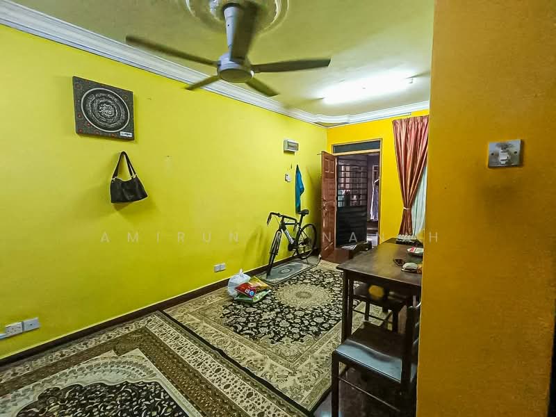 Apartment for Sale at Seri Mutiara - Amirun Kinanah - Living Room - PropertyGuru.com.my