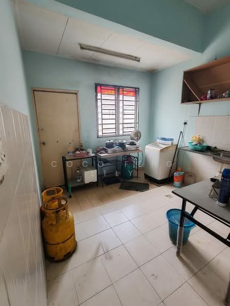2-storey Terraced House for Sale in Taman Seri Austin (Tebrau) - Coco Feng Lily - Kitchen - PropertyGuru.com.my