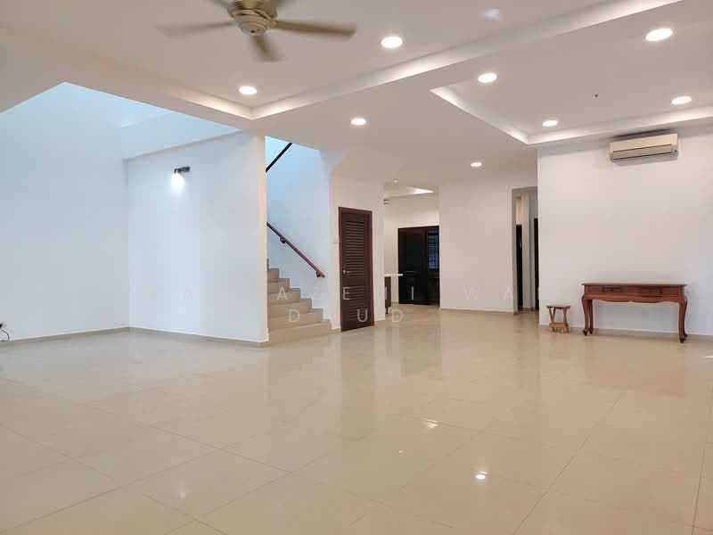 Semi-Detached House for Sale in Taman Melawati (Ulu Kelang) - Wan Azemi Wan Daud - Living Room - PropertyGuru.com.my